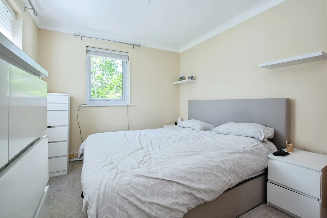 Bovington Close, Canford Heath, BH17, photo 8