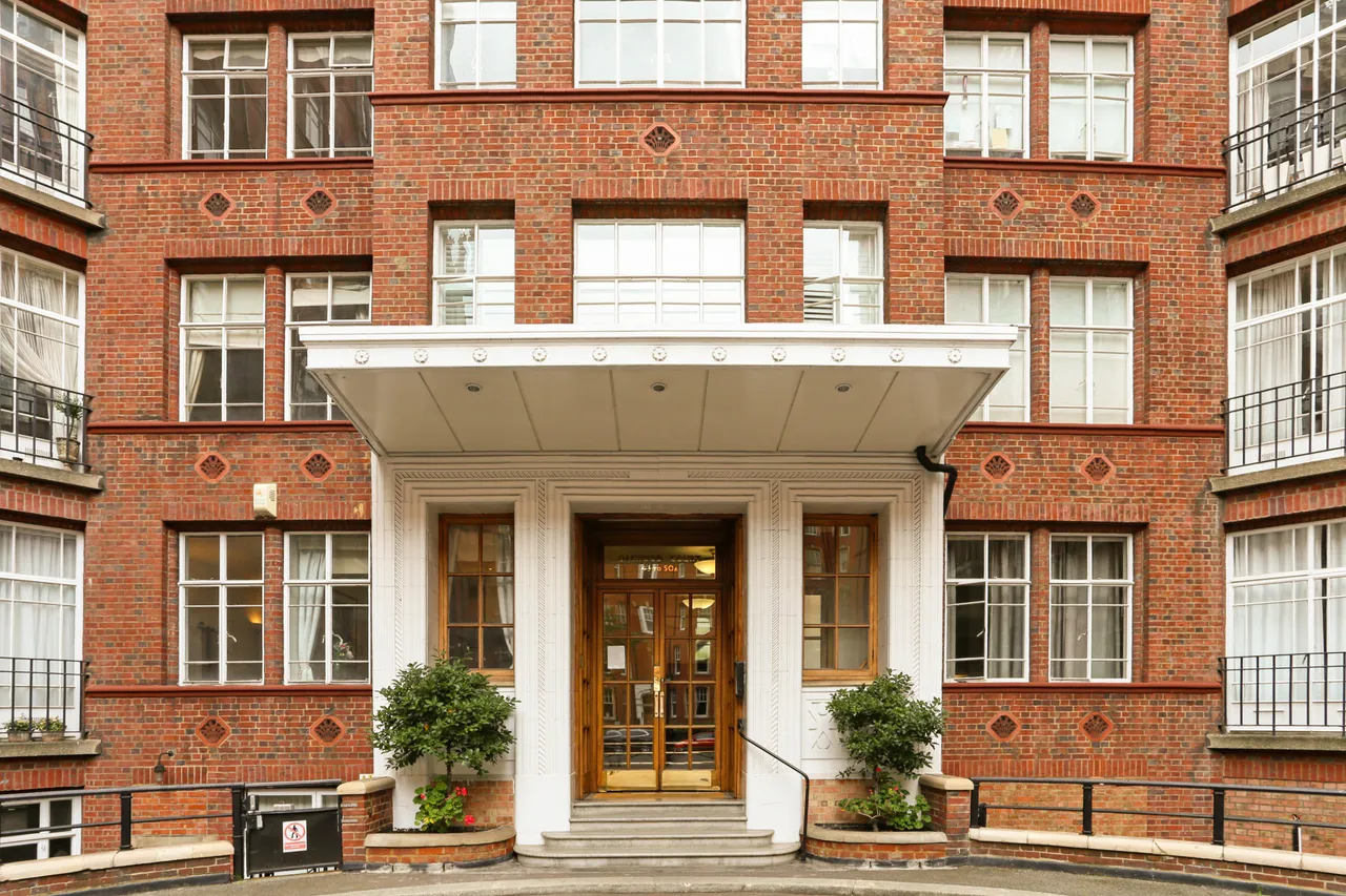 Oakwood Court, London, W14, photo 3