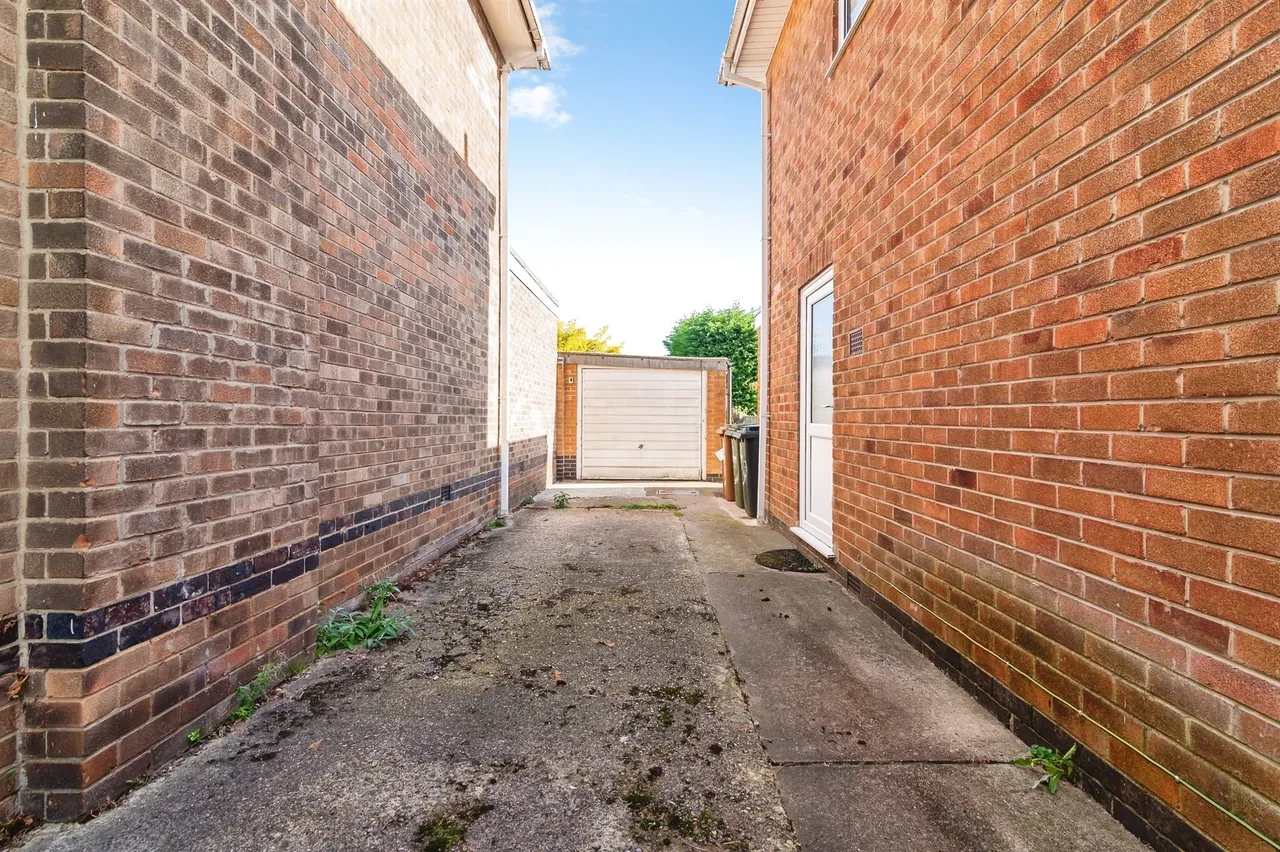 Southcliffe Road, Carlton, NG4, photo 21