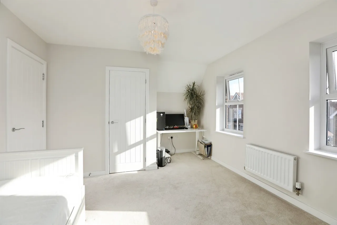 Curf Way, Burgess Hill, RH15, photo 16