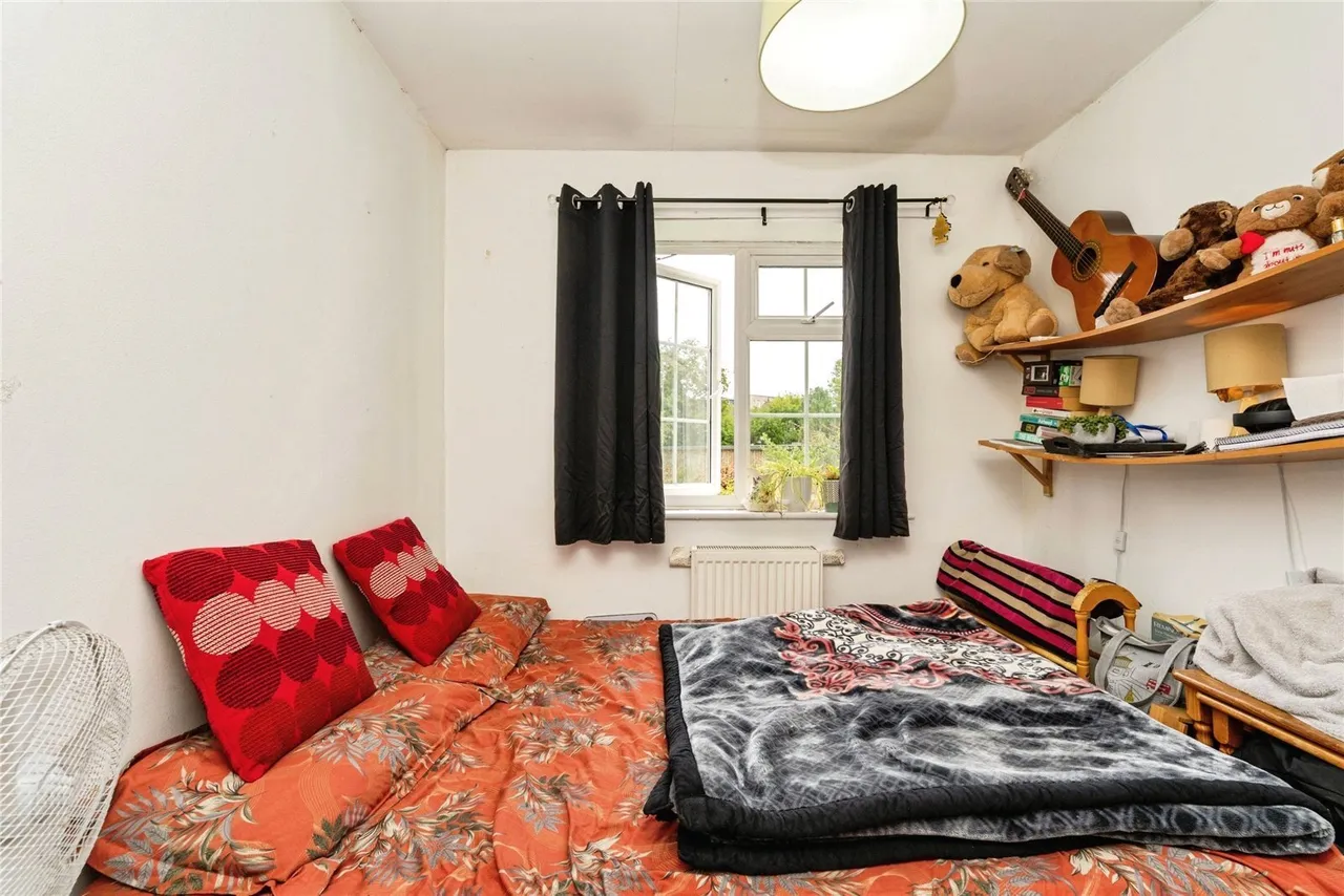 Eaton Drive, Kingston upon Thames, KT2, photo 10