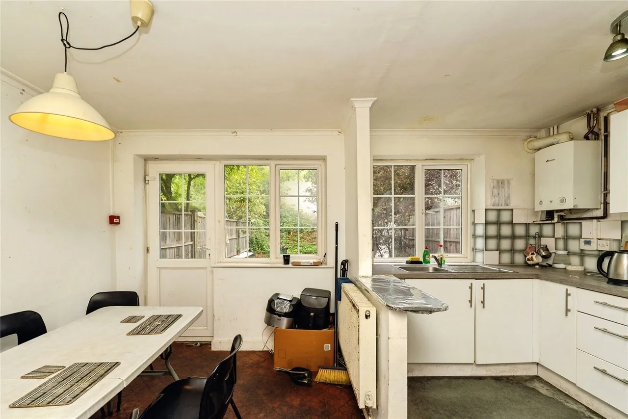 Eaton Drive, Kingston upon Thames, KT2, photo 6
