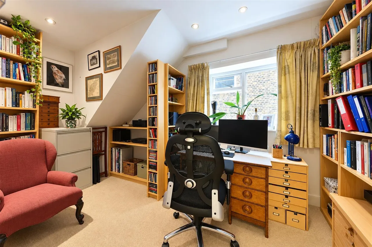 Steeles Road, Belsize Park, NW3, photo 10