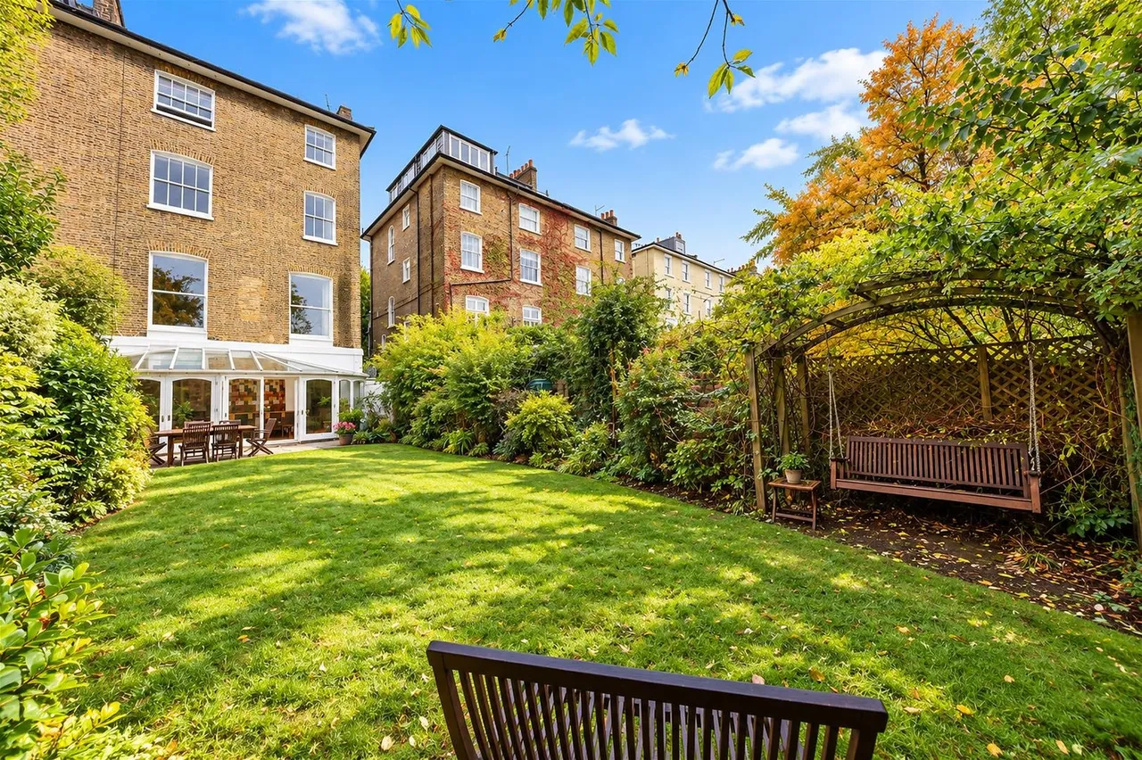 Steeles Road, Belsize Park, NW3, photo 23