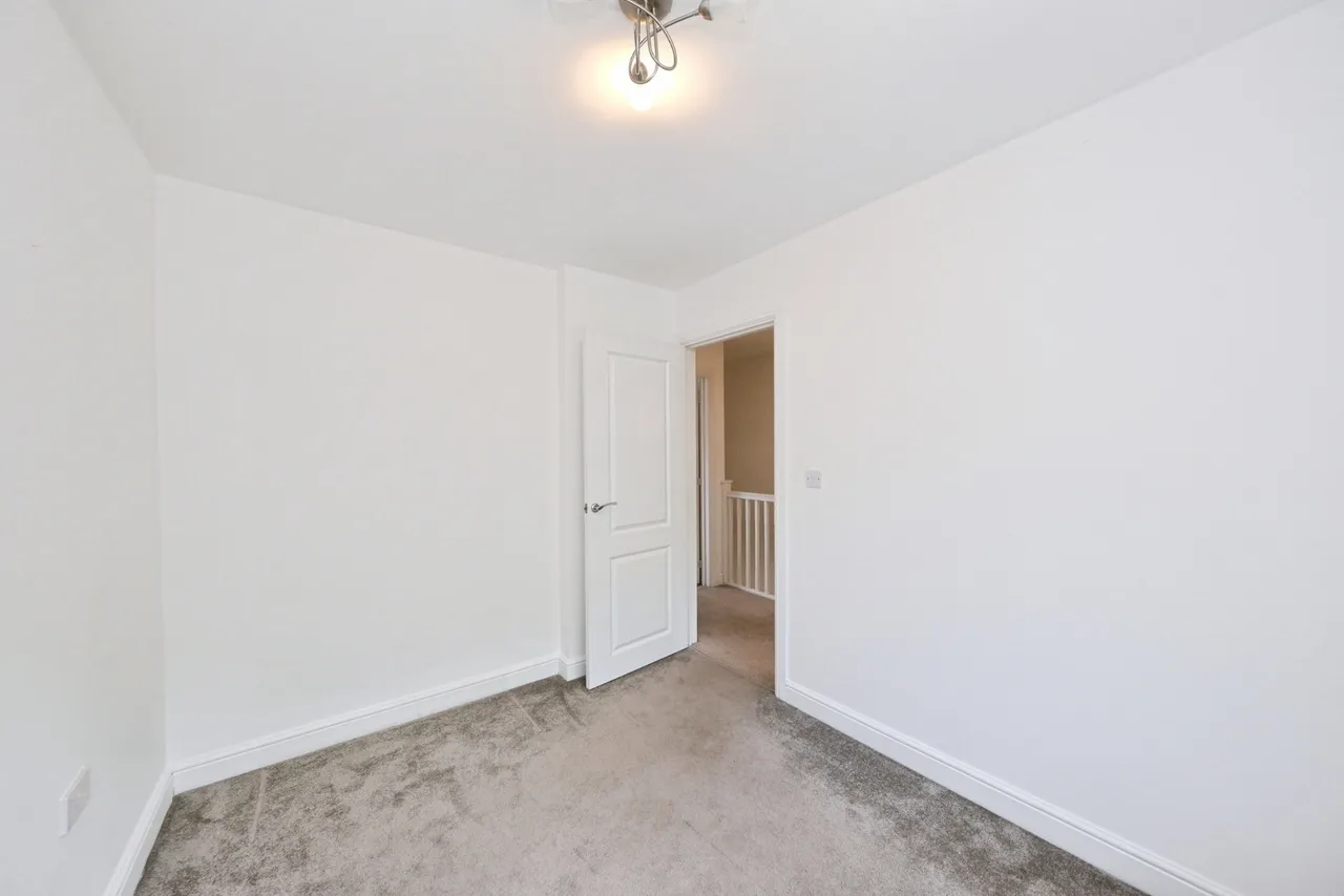 Highfield Avenue, Langwith Junction, Mansfield, Derbyshire, NG20, photo 12