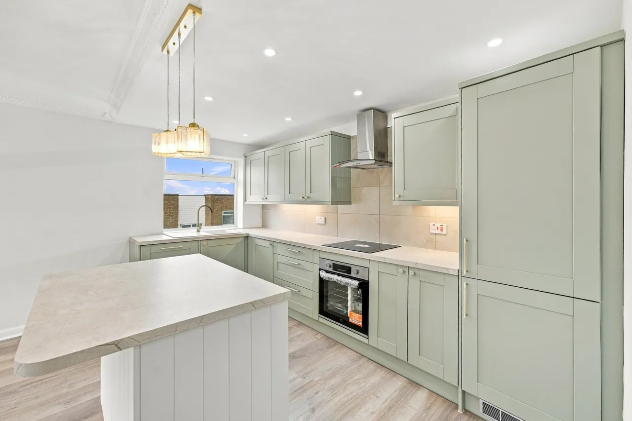 Lowther Road, Prestwich, M25, photo 3