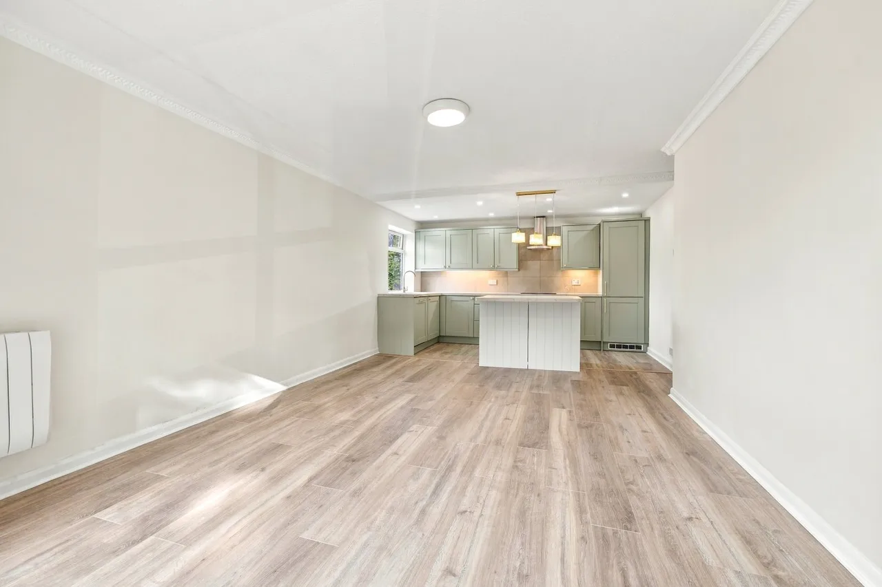 Lowther Road, Prestwich, M25, photo 2