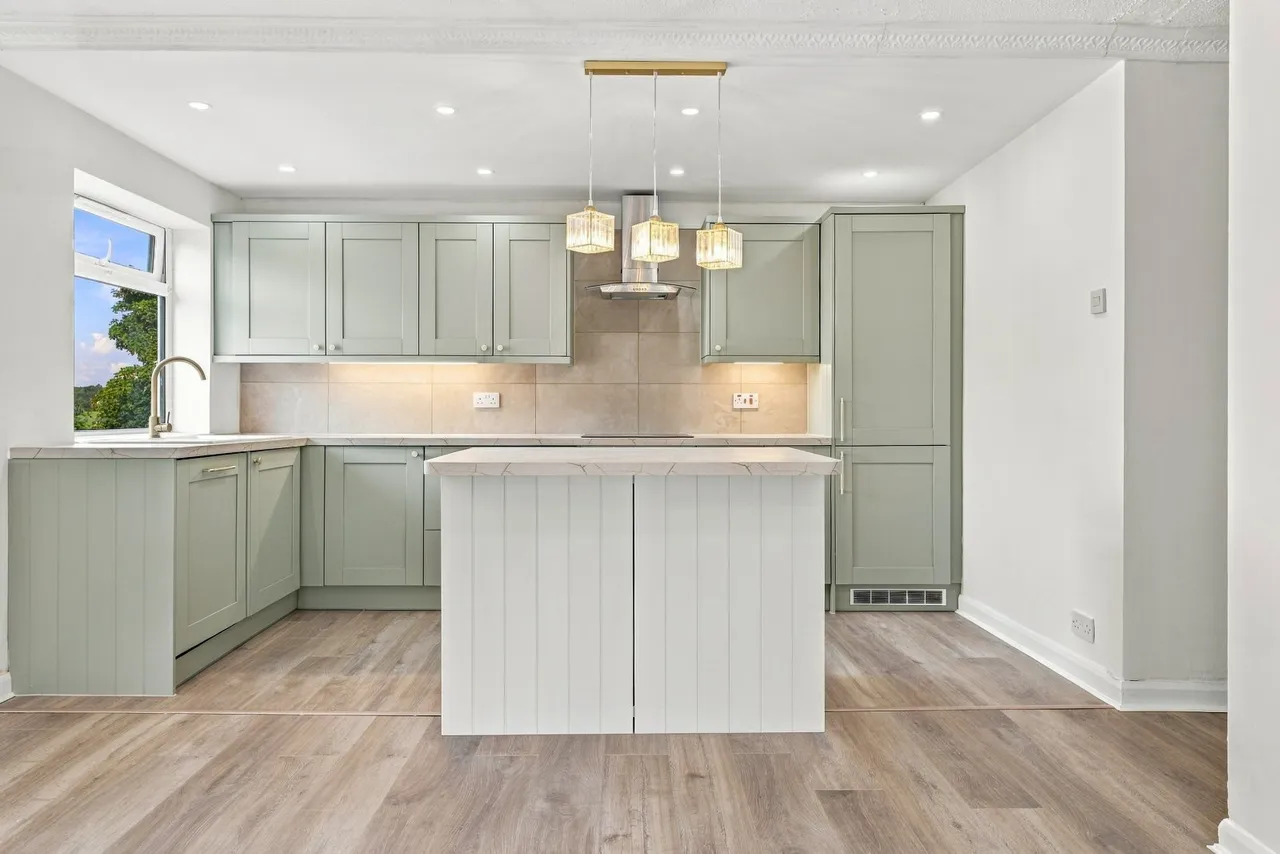 Lowther Road, Prestwich, M25, photo 4
