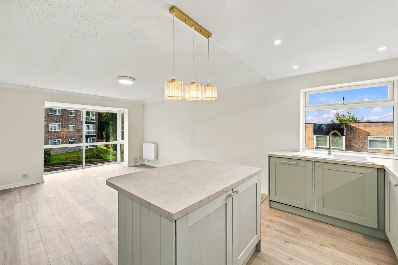 Lowther Road, Prestwich, M25, photo 8