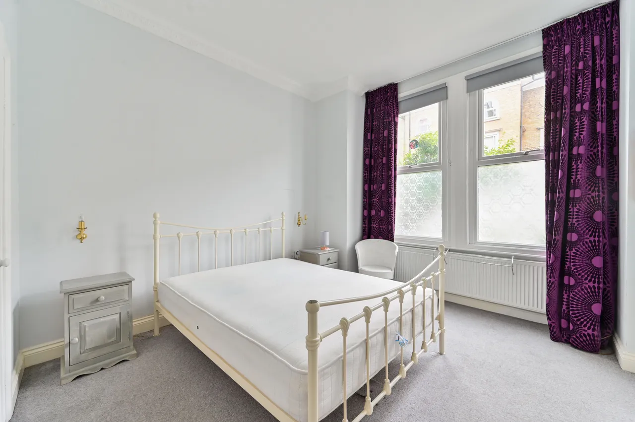 Flat Ground Floor, 213 Battersea Bridge Road, London, photo 5