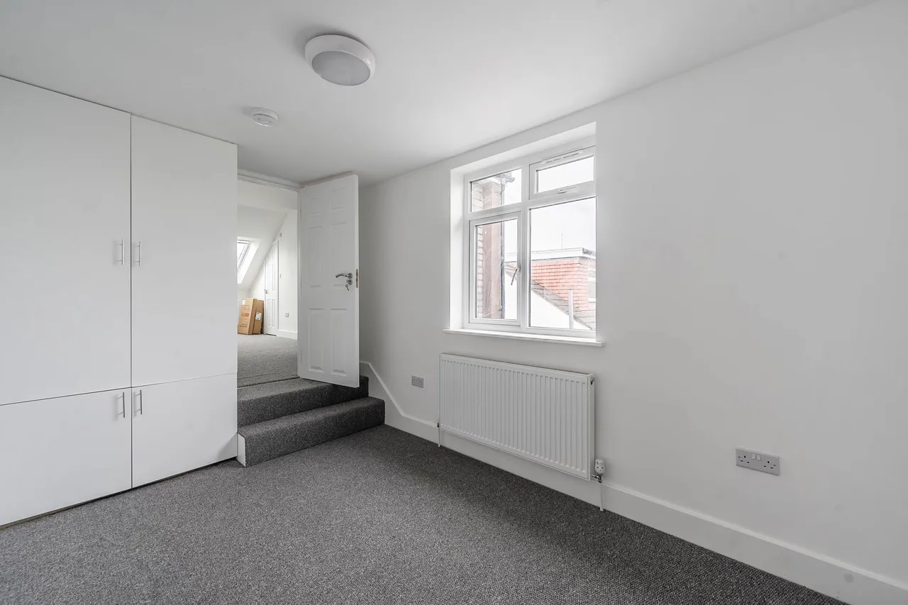 Flat 3, 41 Graham Road, Harrow, photo 3