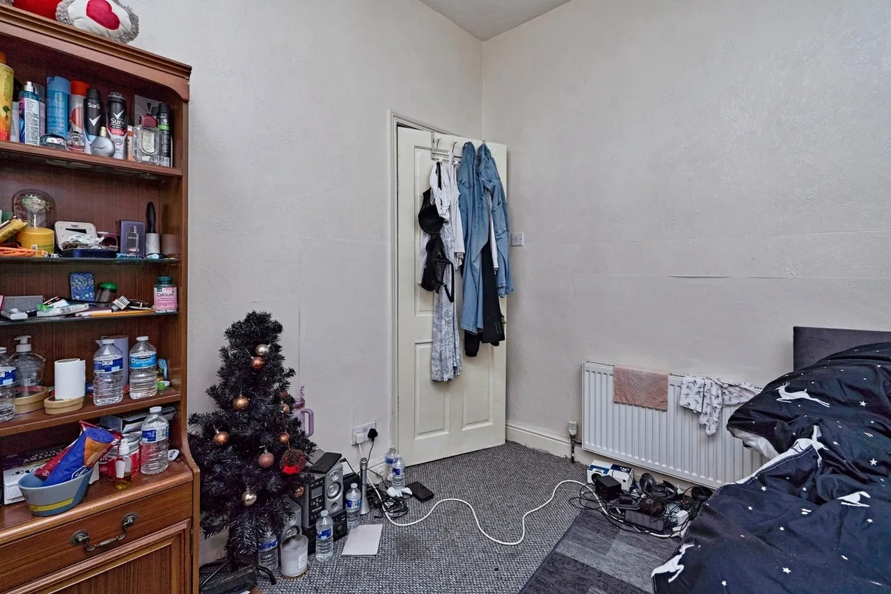Bloxwich Road, Walsall, West Midlands, WS3, photo 13