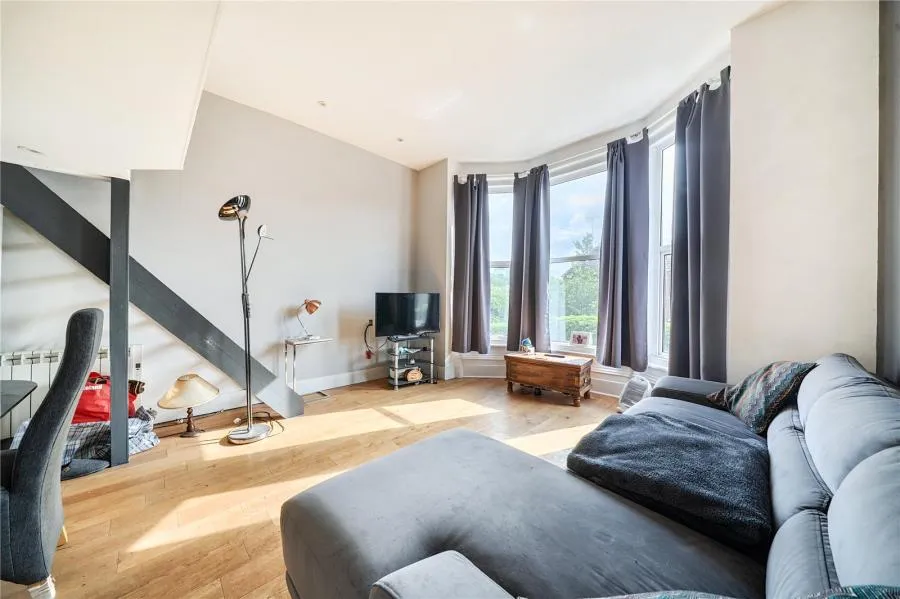 London Road, Newbury, RG14, photo 3