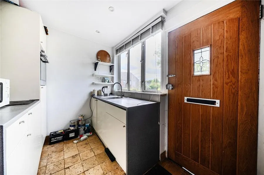 London Road, Newbury, RG14, photo 7