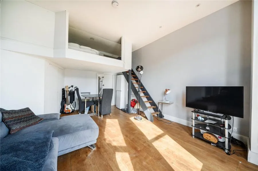 London Road, Newbury, RG14, photo 10