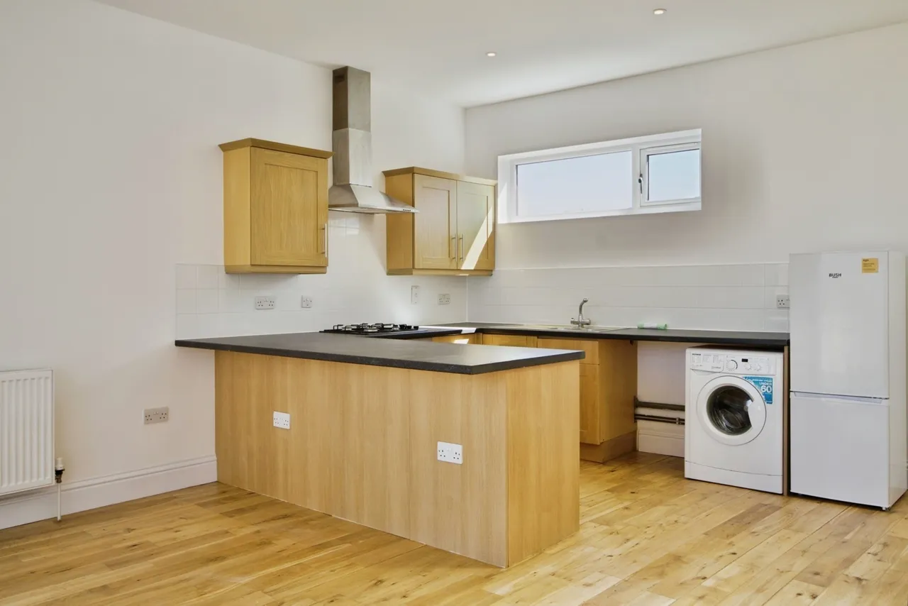Steele Road, London, E11, photo 7