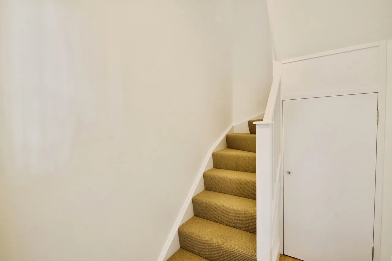 Steele Road, London, E11, photo 5