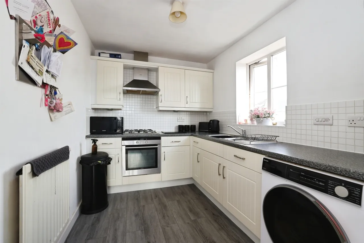 Minnow Close, Calne, SN11, photo 4