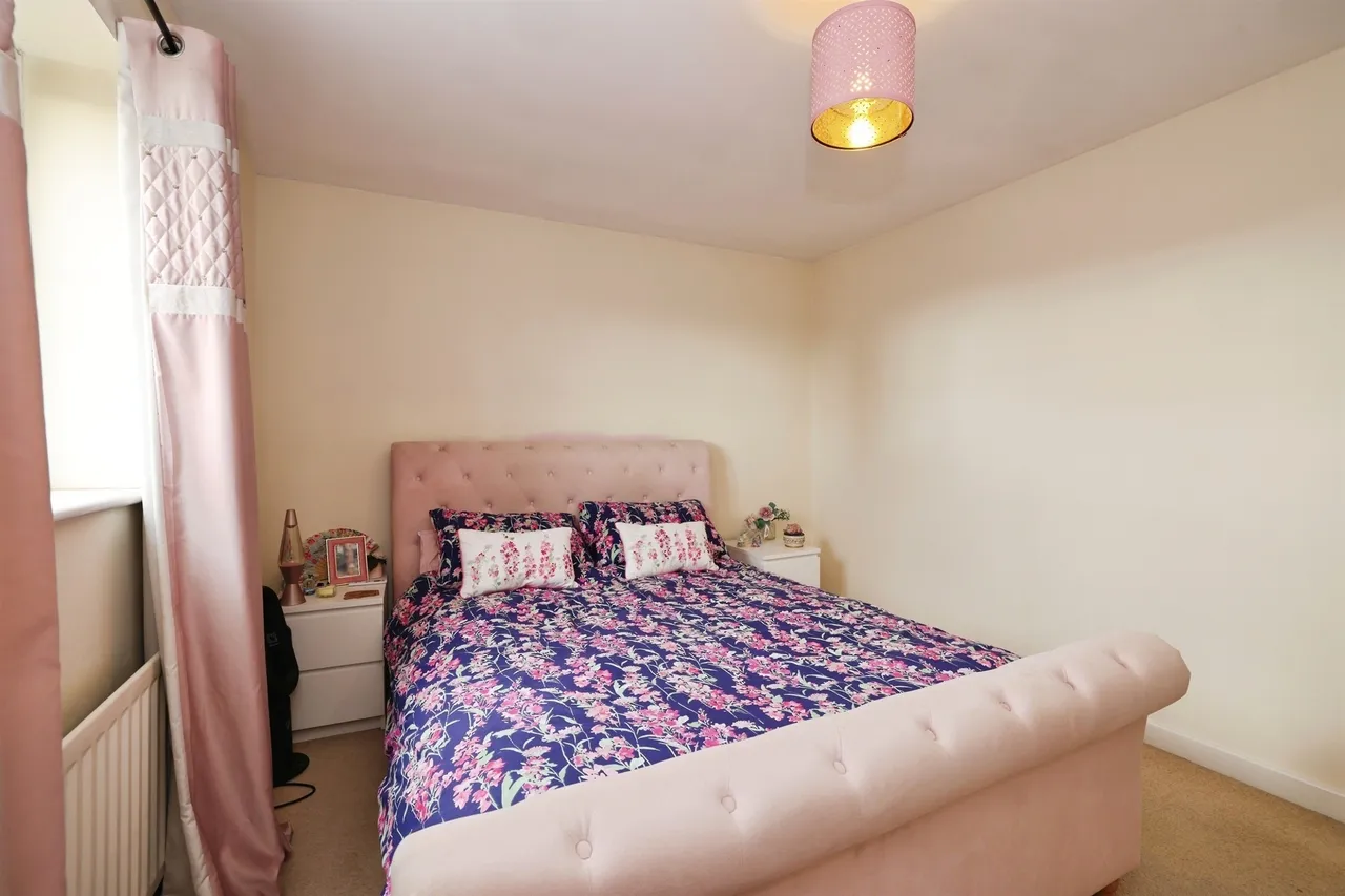 Minnow Close, Calne, SN11, photo 10