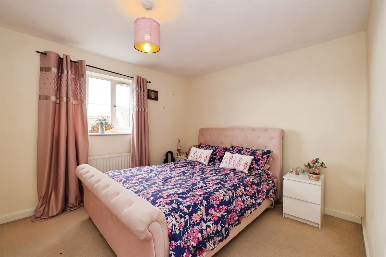 Minnow Close, Calne, SN11, photo 5