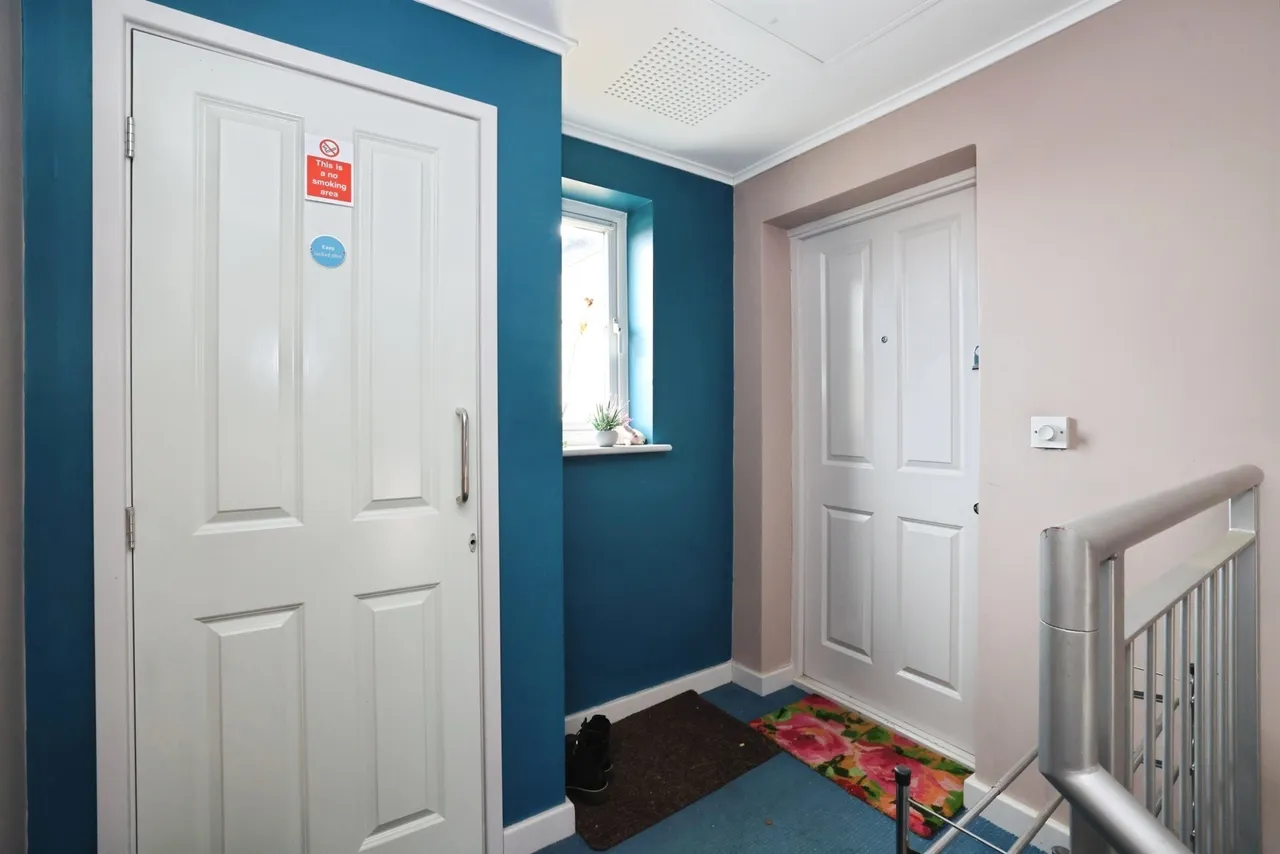 Minnow Close, Calne, SN11, photo 8