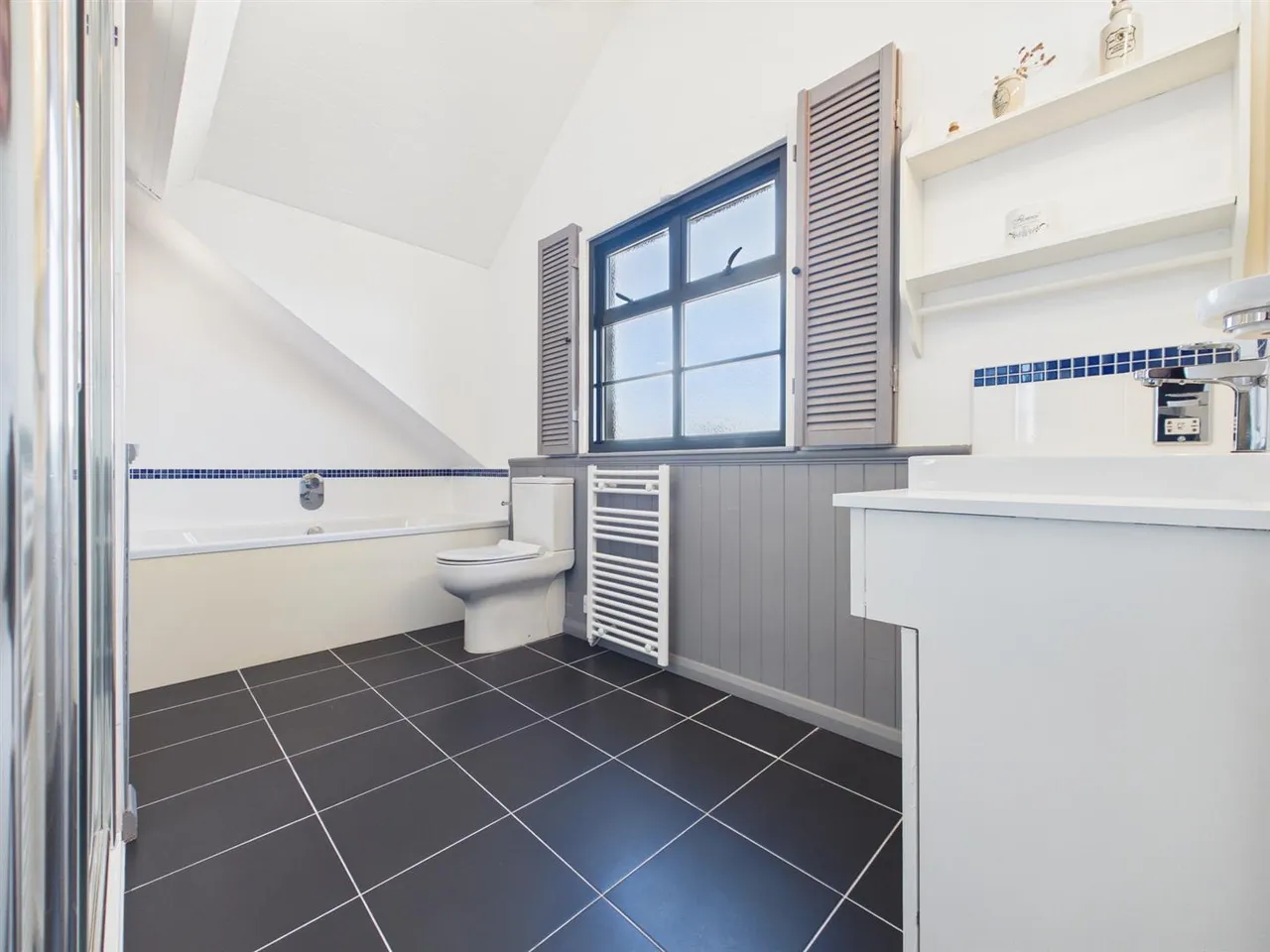 Windmill Hill, Ruislip, Middlesex, HA4 8QE, photo 15
