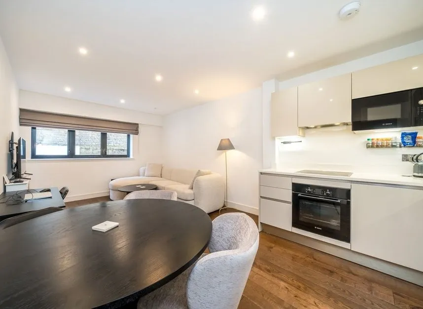 North End Road, London, W14, photo 7