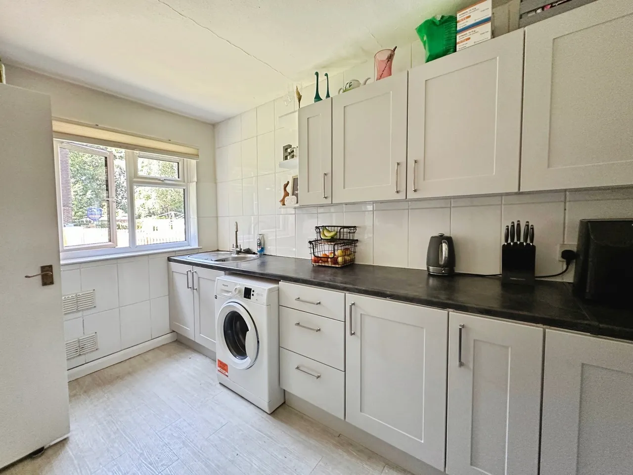 Dawsmere Close, Camberley, Surrey, GU15 1ST, photo 6