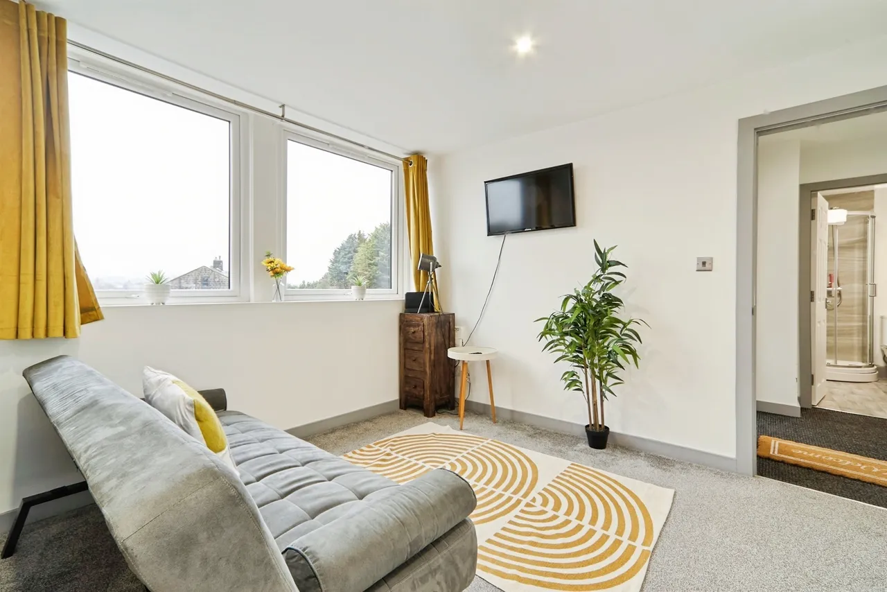 Green Lane, Yeadon, LEEDS, photo 3