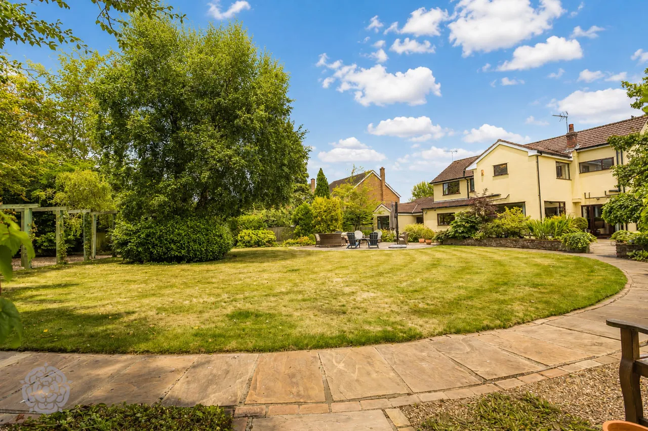 Claremont Road, Culcheth, Warrington, WA3 4NT, photo 2