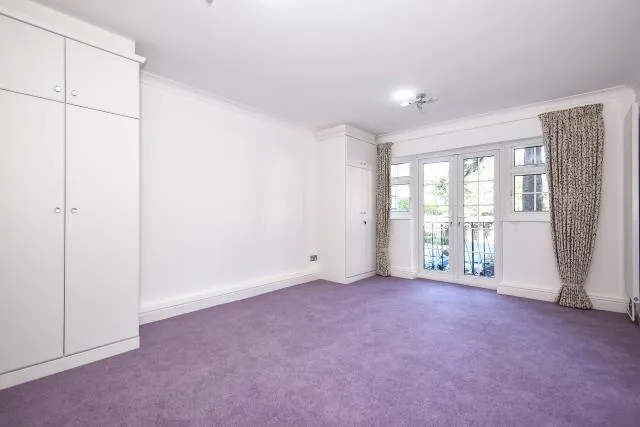 Myrtleside Close, Northwood, HA6, photo 5