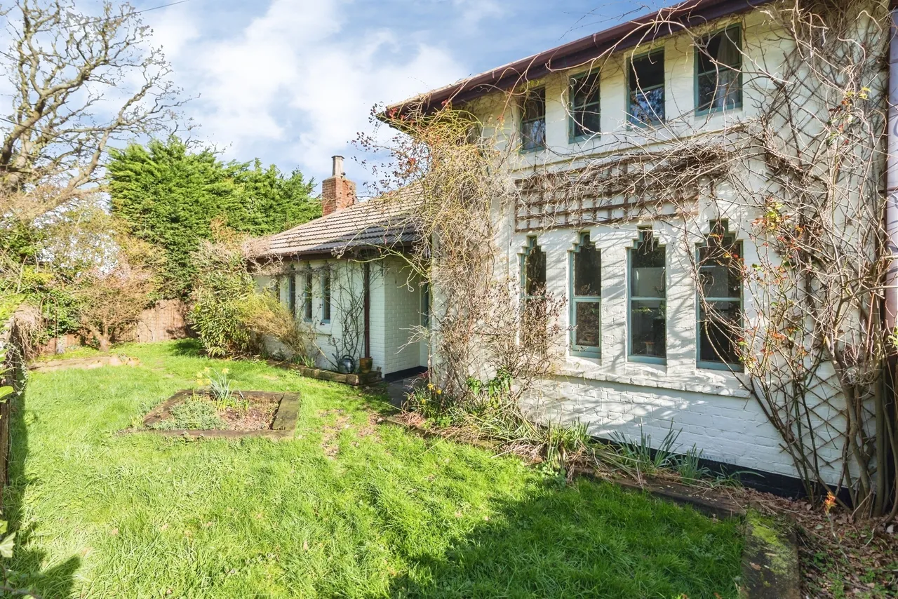 3 bed house for sale — Flixton Road, Flixton, Lowestoft