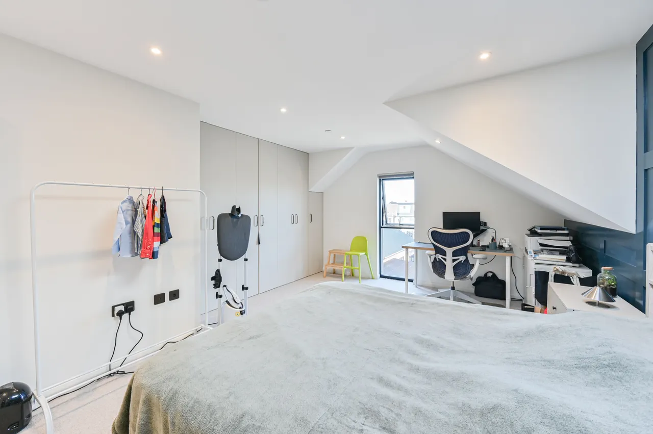 London, SW19, photo 10