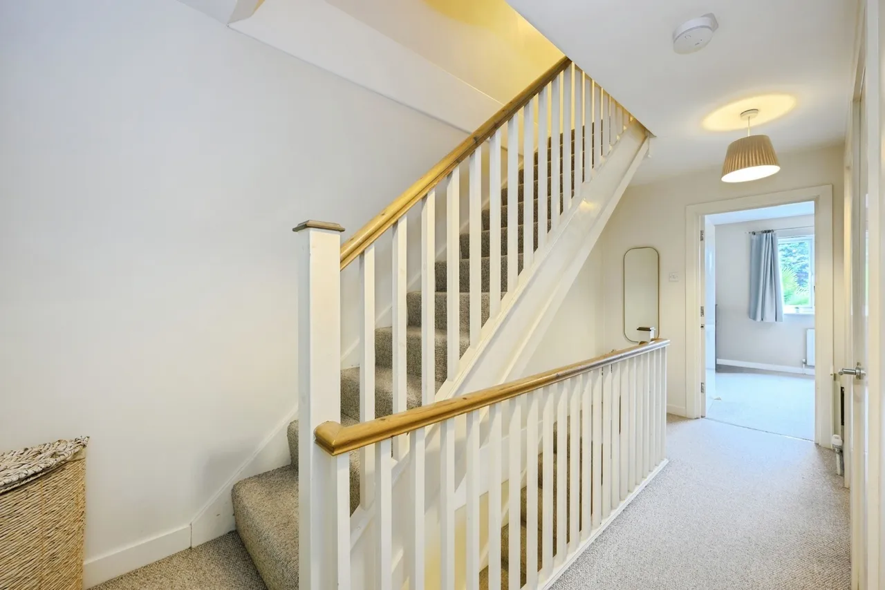 Chilberton Drive, Redhill, RH1, photo 11