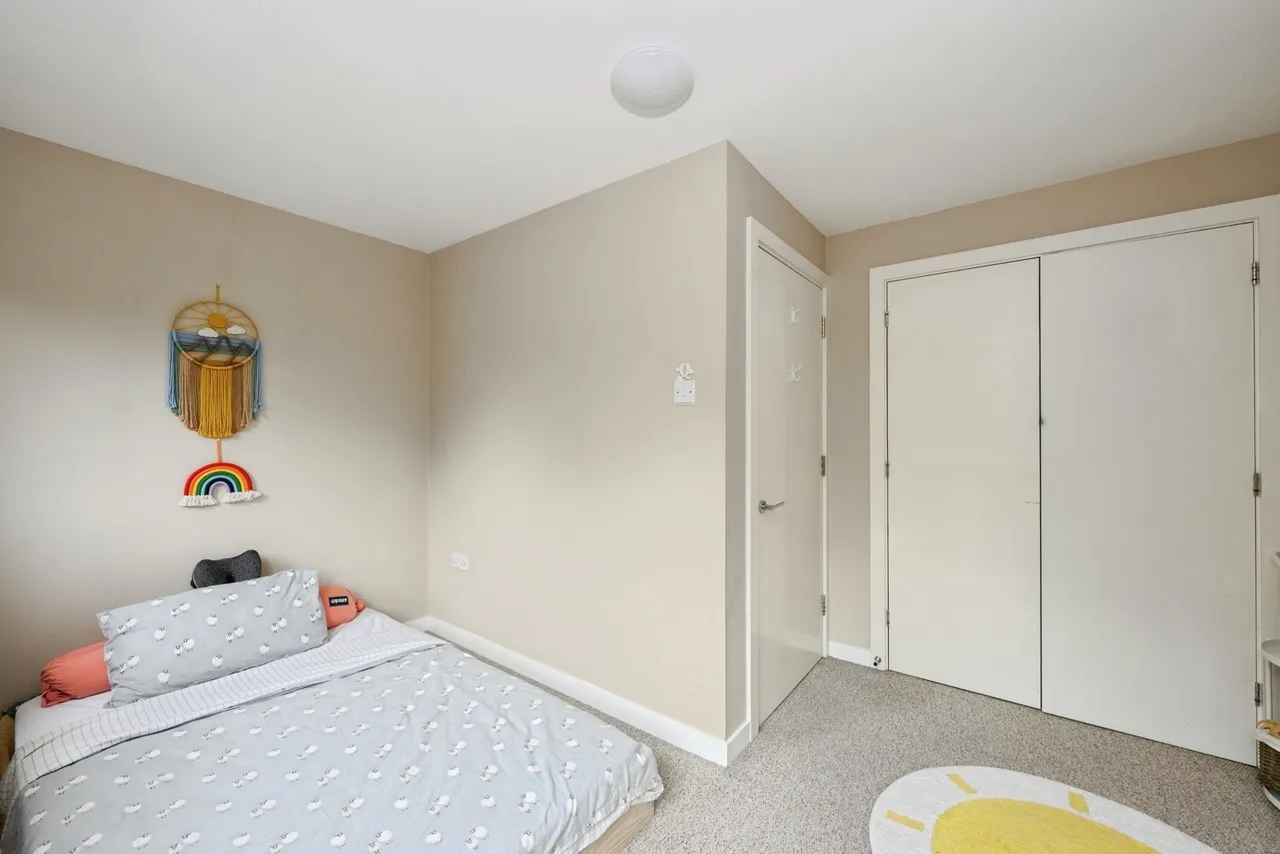 Chilberton Drive, Redhill, RH1, photo 9
