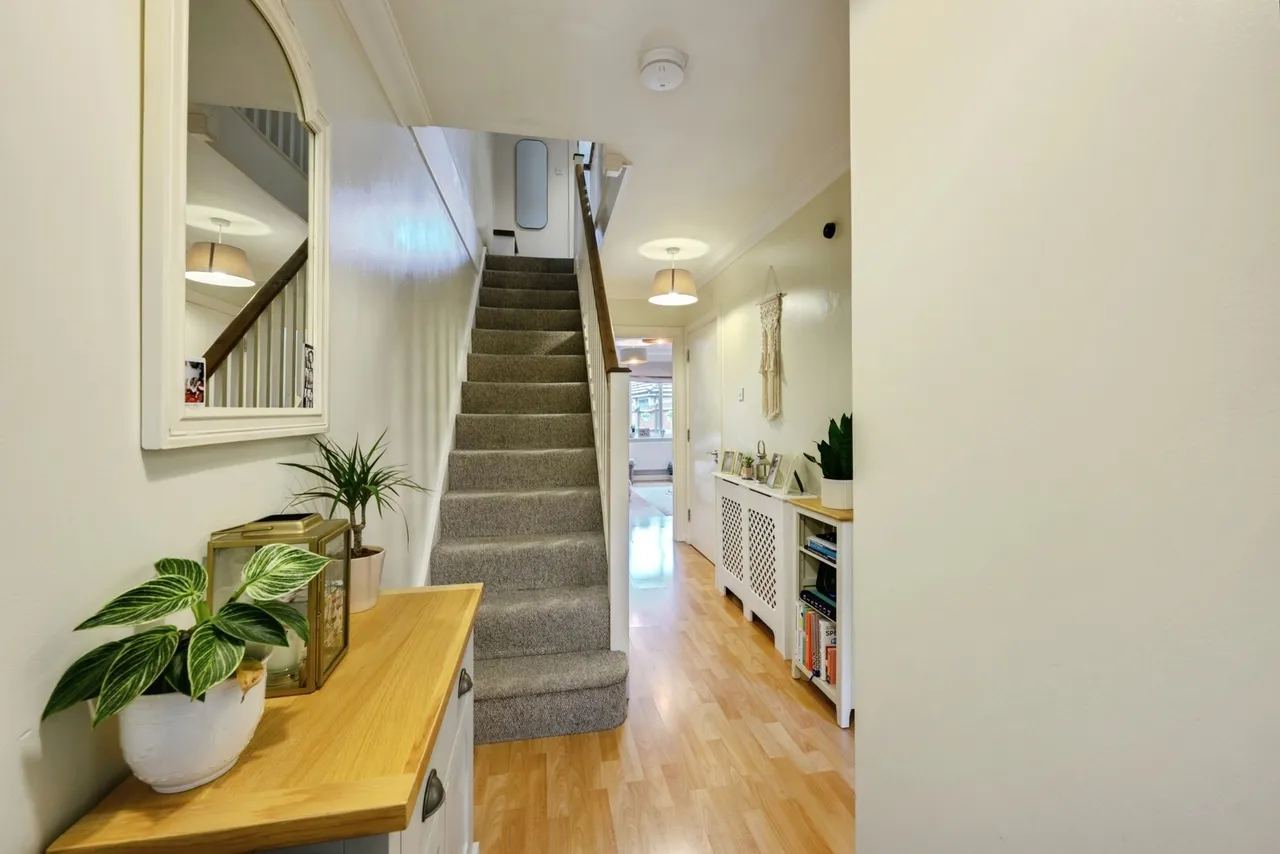 Chilberton Drive, Redhill, RH1, photo 6