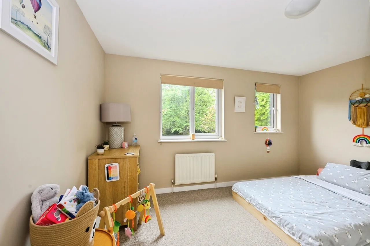 Chilberton Drive, Redhill, RH1, photo 8