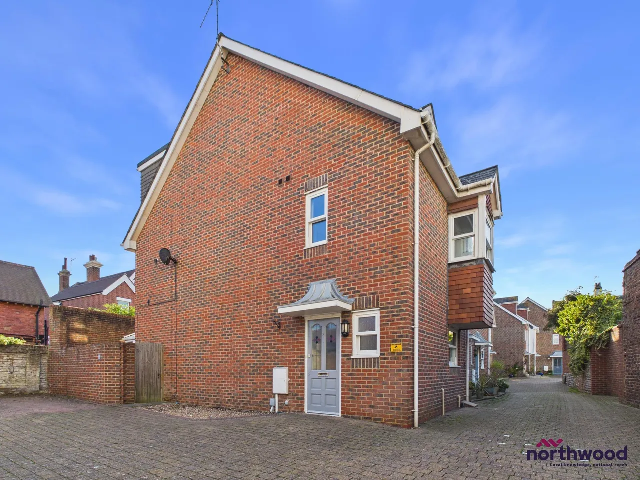 4 bed house to rent, South Street, Little Chelsea, BN21