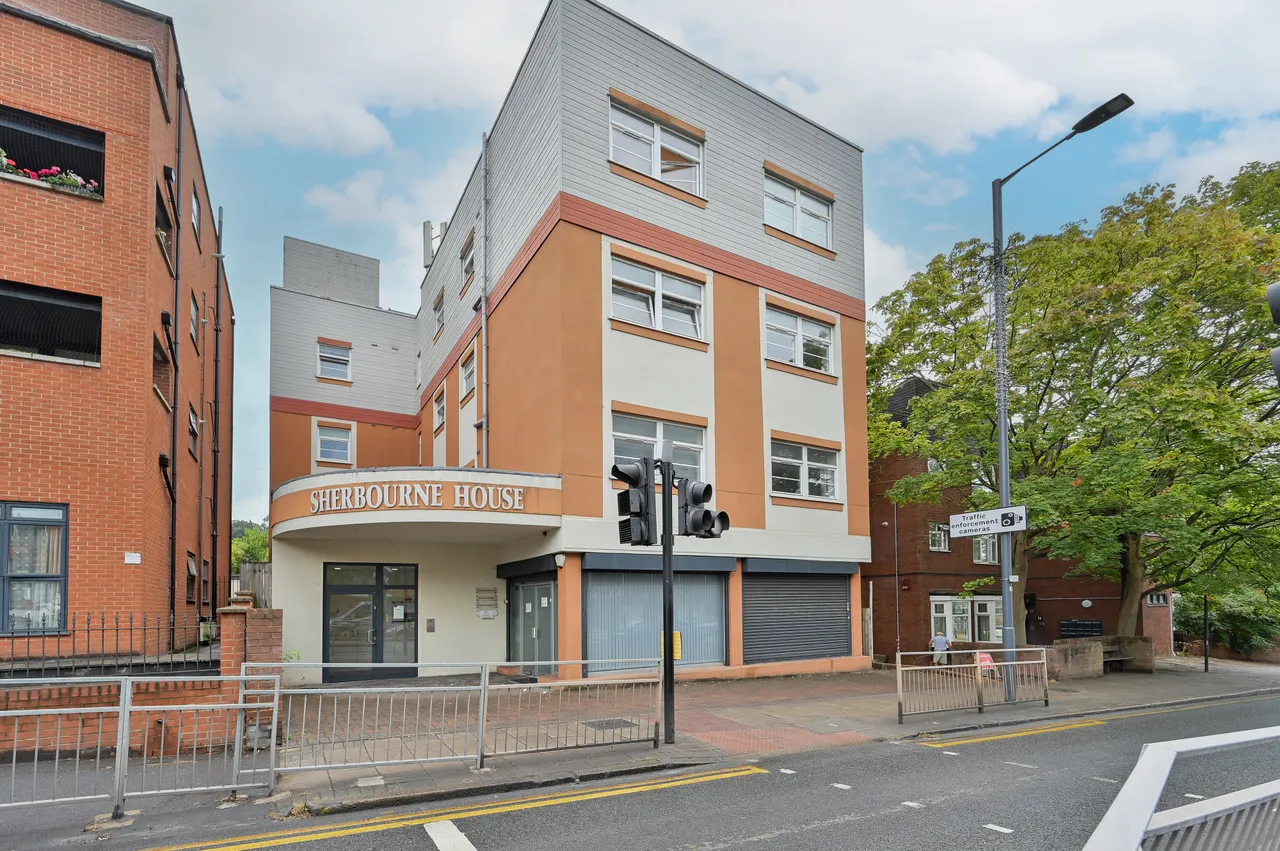 2 bed flat for sale — Flat 7, Sherbourne House, Harrow