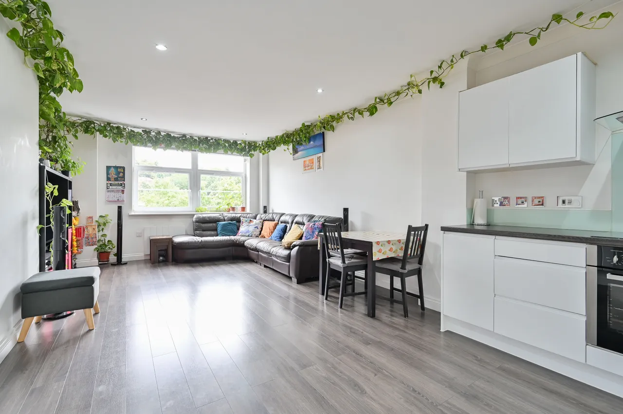 Flat 7, Sherbourne House, Harrow, photo 2