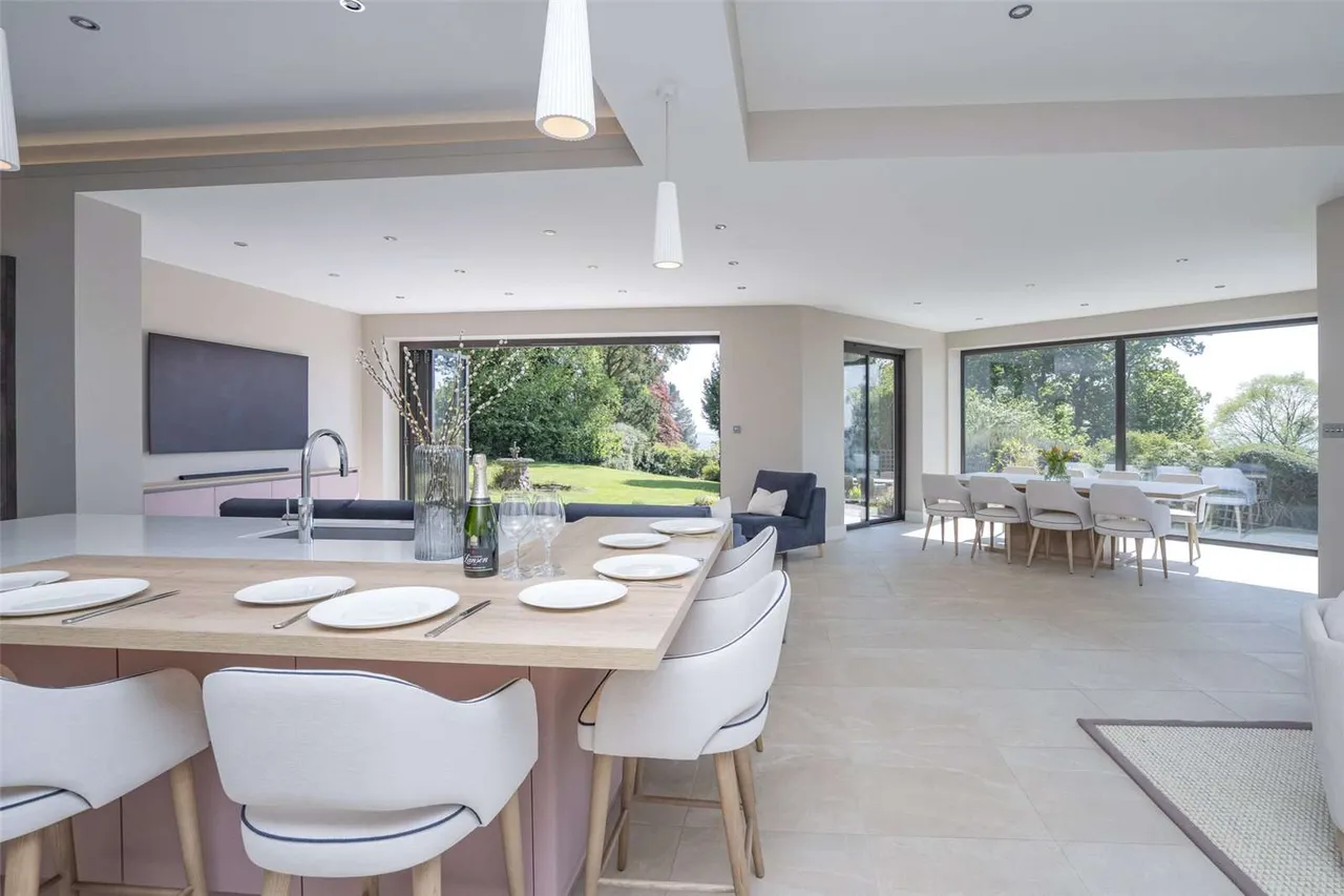 Harcourt Road, Malvern, Worcestershire, WR14 4DW, photo 8
