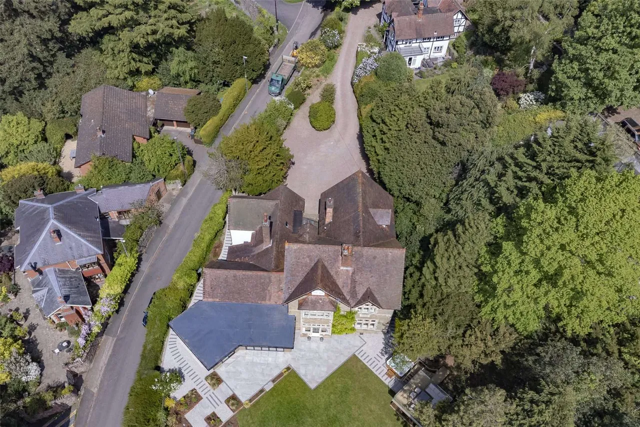Harcourt Road, Malvern, Worcestershire, WR14 4DW, photo 2