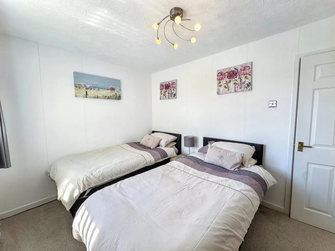Ffordd Y Berllan, Towyn, Conwy, LL22 9LZ, photo 13