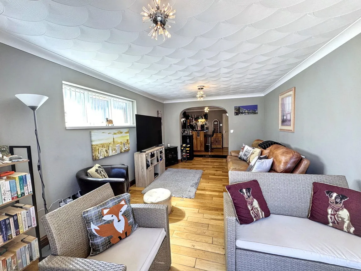 Ffordd Y Berllan, Towyn, Conwy, LL22 9LZ, photo 9