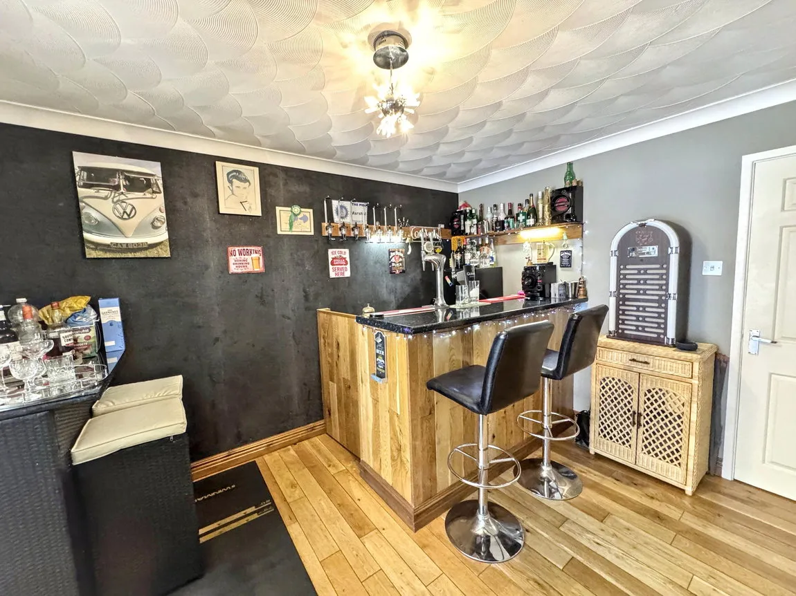 Ffordd Y Berllan, Towyn, Conwy, LL22 9LZ, photo 8