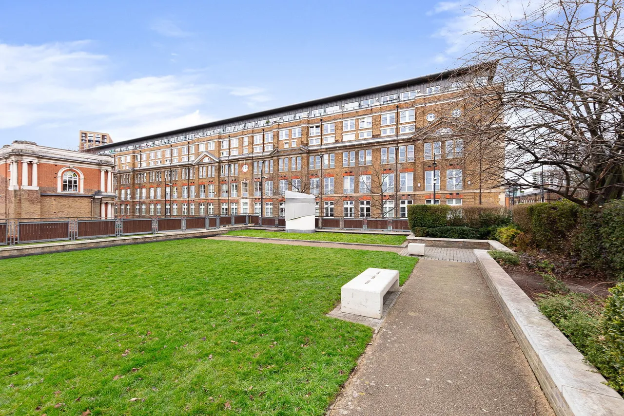 Cadogan Road, Woolwich, London SE18 6YL, photo 9