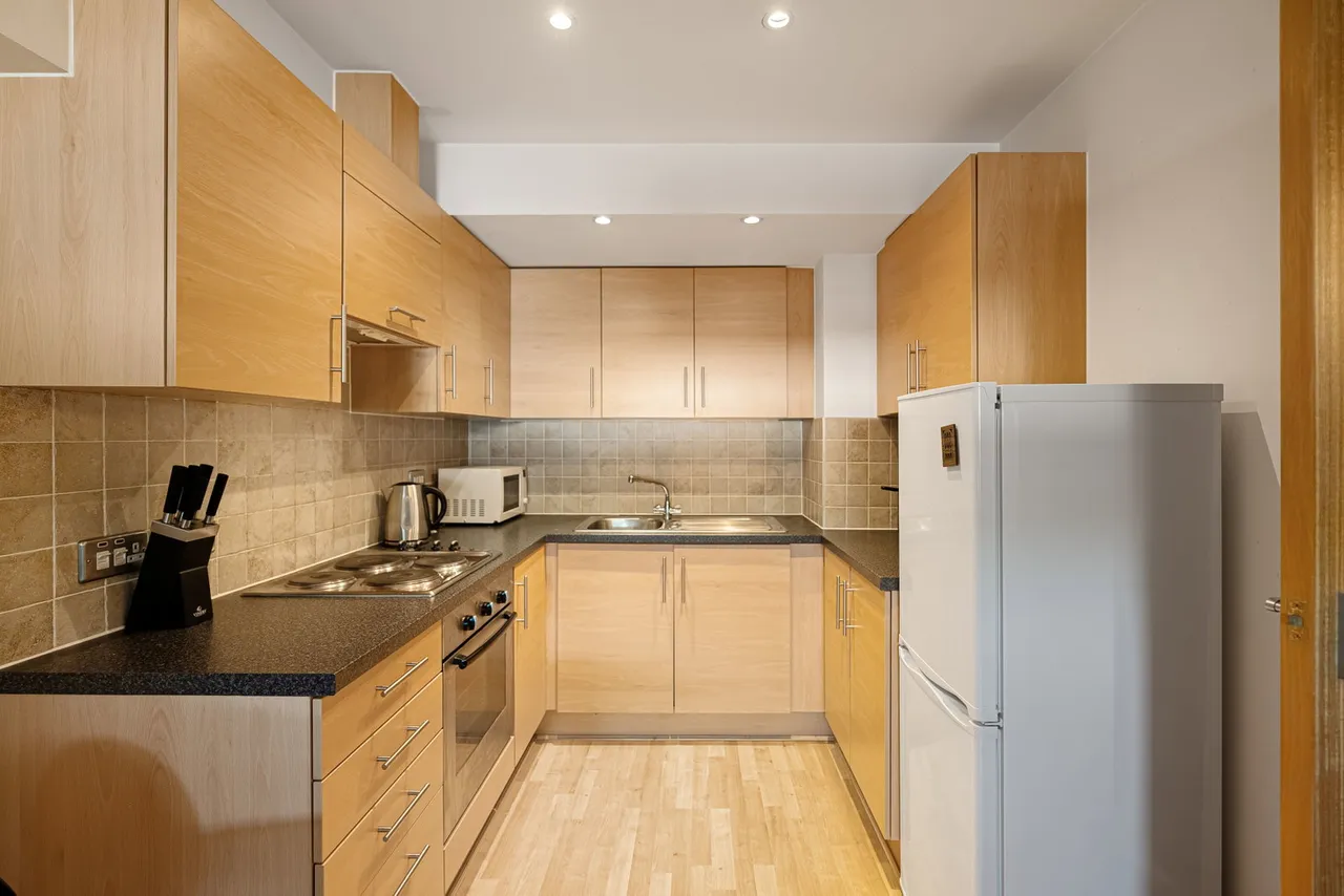 Cadogan Road, Woolwich, London SE18 6YL, photo 6
