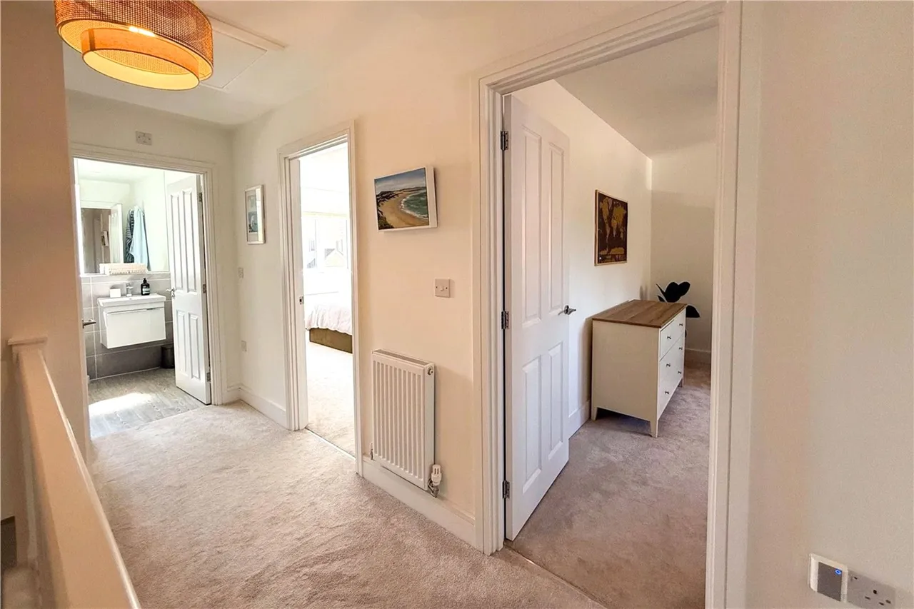 Lake Avenue, Mytchett, Camberley, Surrey, GU16 6GW, photo 15