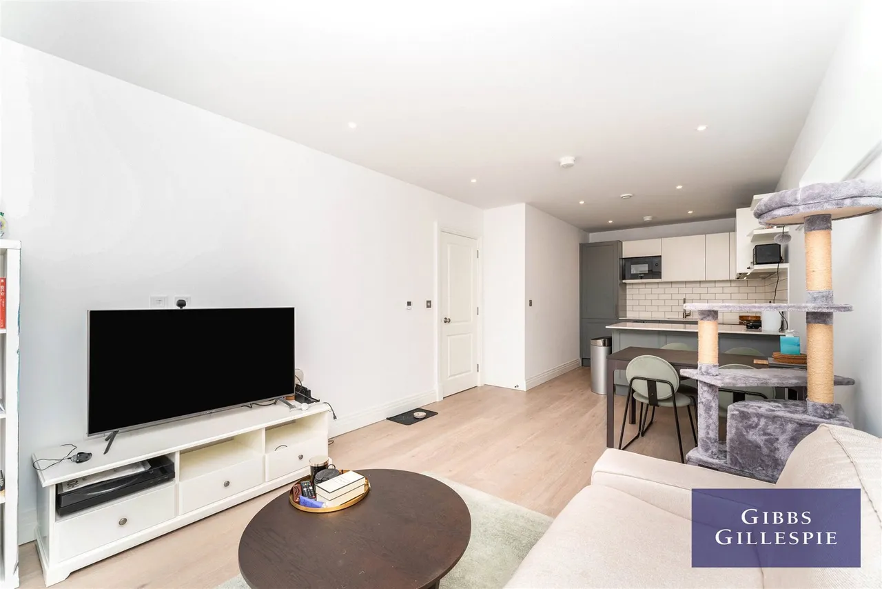 Bogart House, Ealing, W5, photo 2