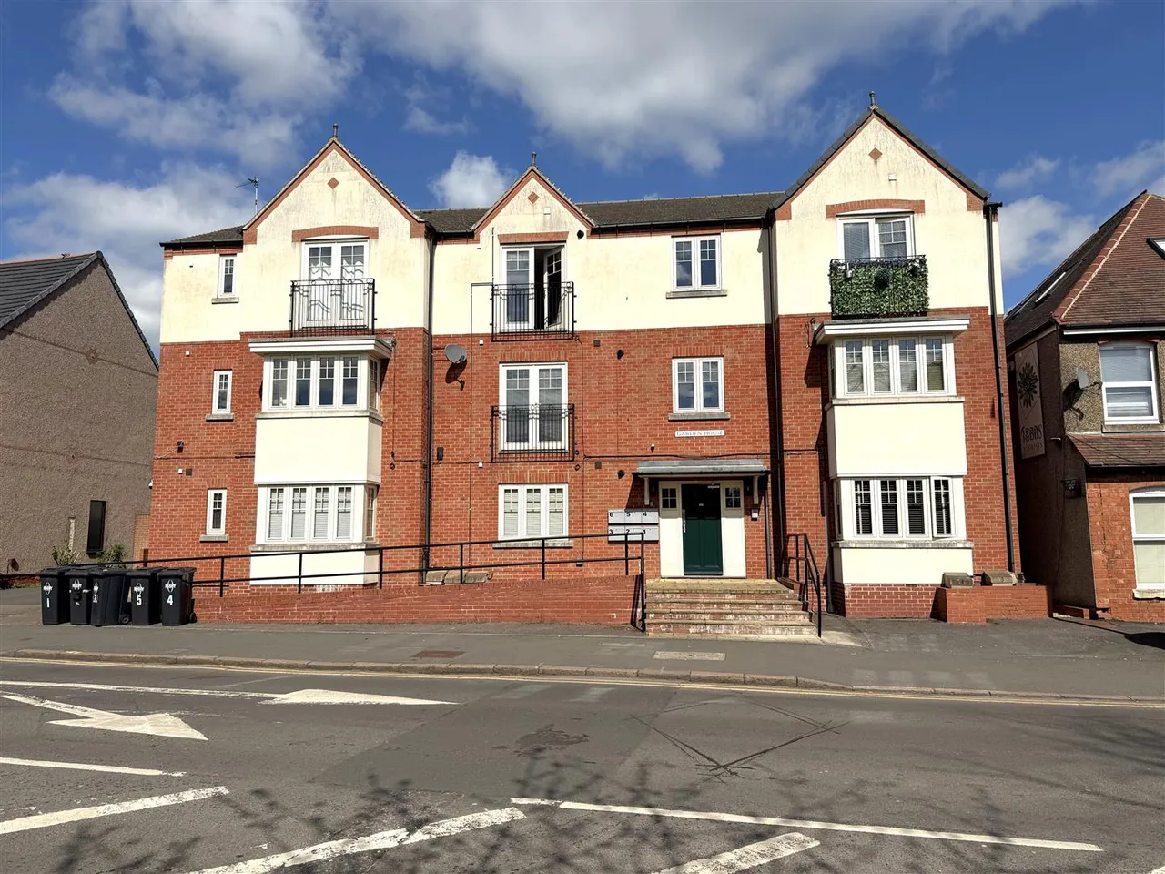 2 bed flat for sale — Hillmorton Road, Rugby
